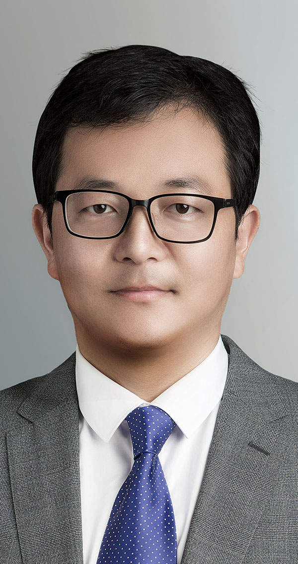 權科強
